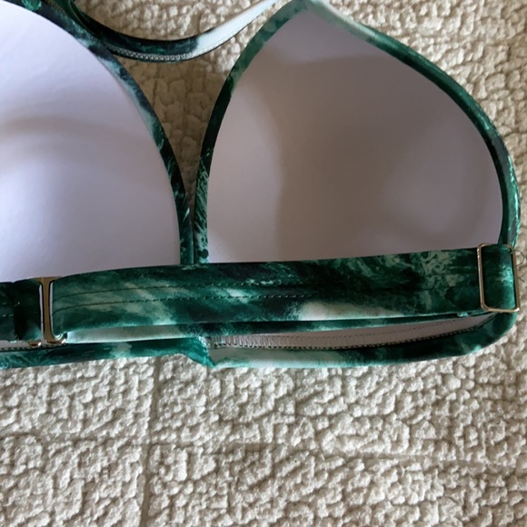 Venus enhancer top 32DDD/34DD/36D - Picture 2 of 3